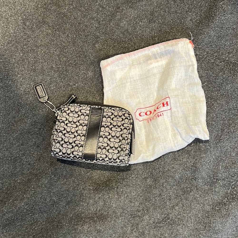 Coach pouch
